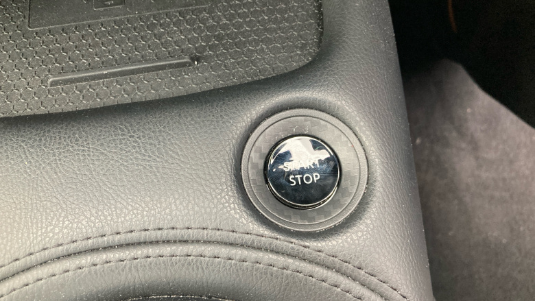 Nissan Juke 1.6 Hybrid N-Connecta 5dr Auto Hybrid Hatchback